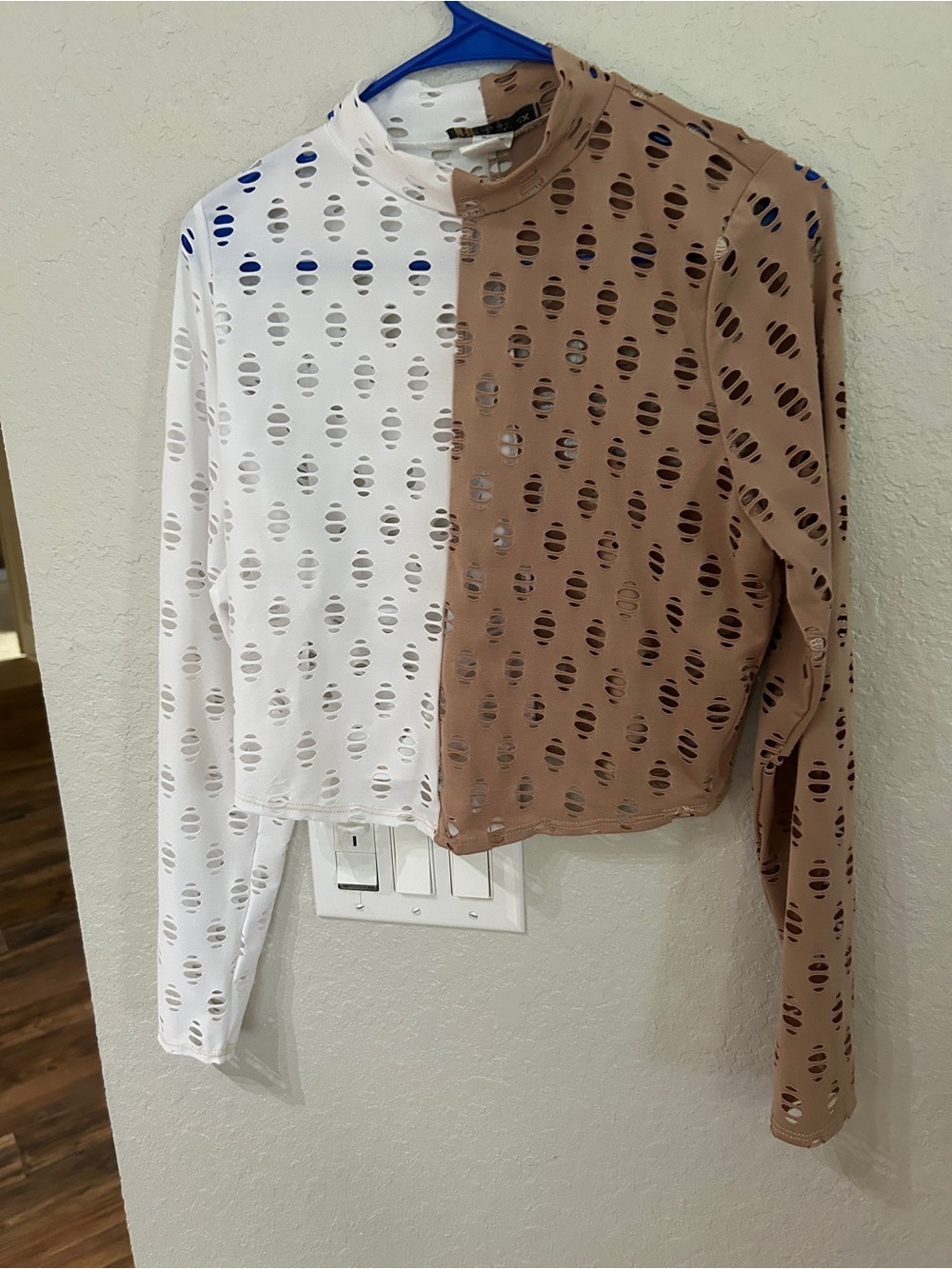 The Curve By Judani Distressed Crop Top & Pants Set Tan White Size 2X- L53